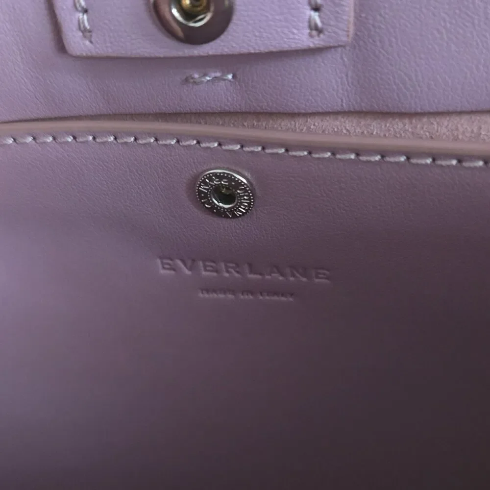 Everlane Lunchbox Lavender Leather Shoulder Bag Adjustable Strap Snap Closure